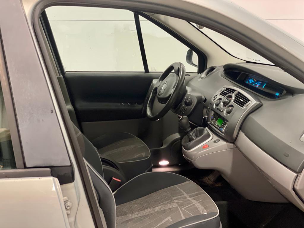 Renault Grand Scenic 2004, bild 5/33