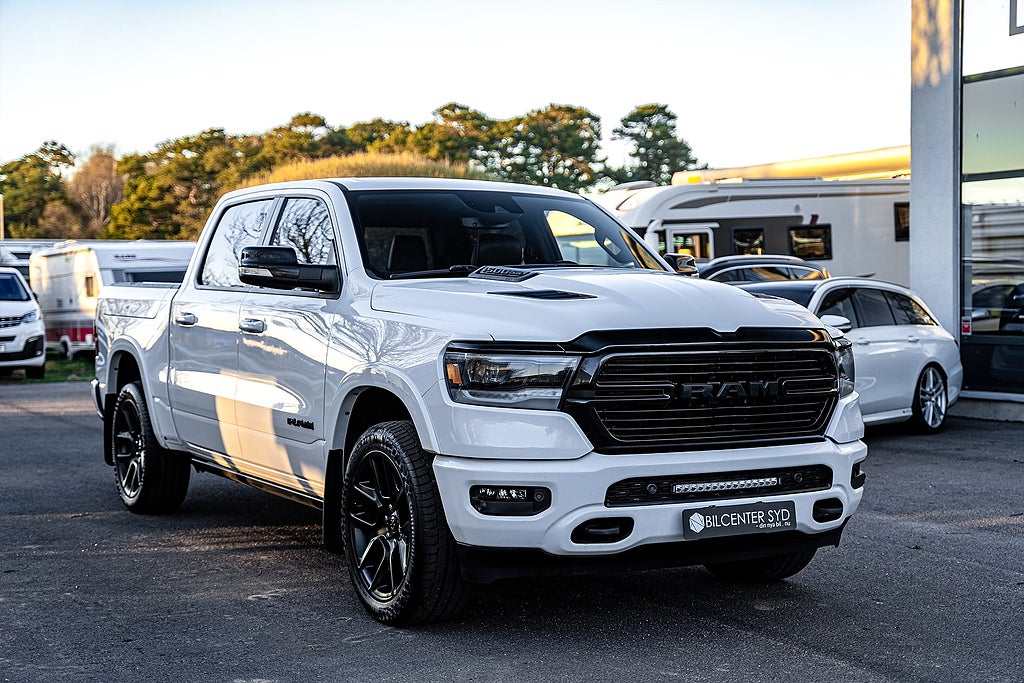 RAM 1500 Dodge Ram 1500 Crew Cab|5.7 V8 HEMI|4x4|Laramie|Pano|MOMS|395hk