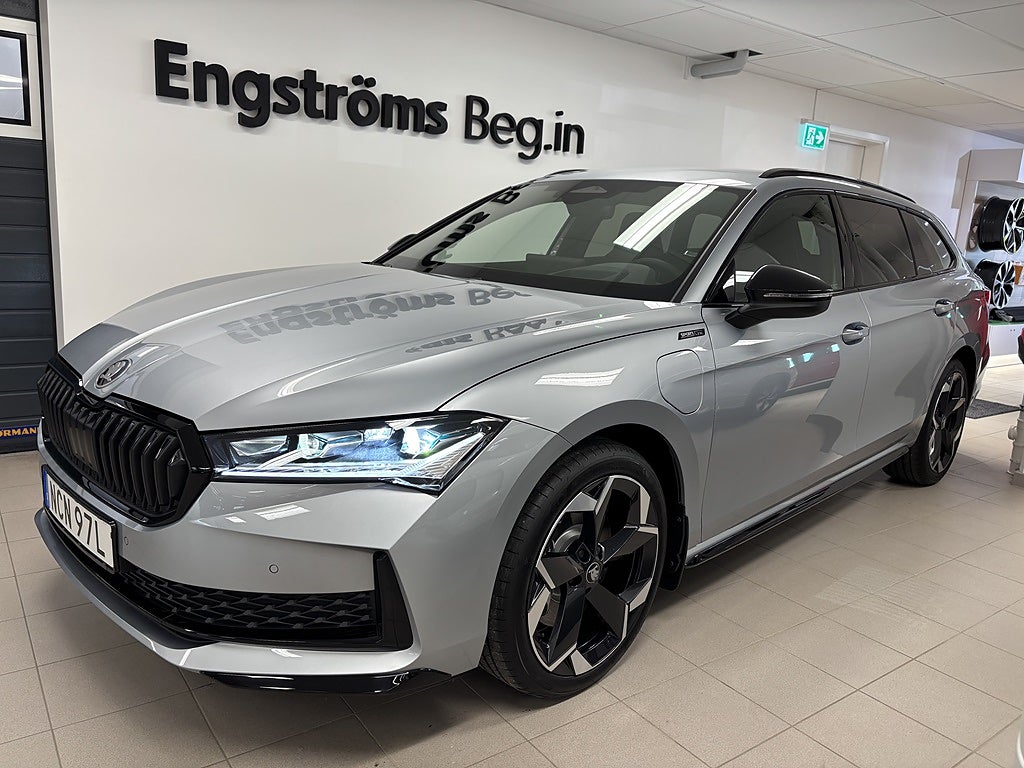Skoda Superb Combi SPORTLINE 1,5 TSI IV 204 HK 6 VXL DSG