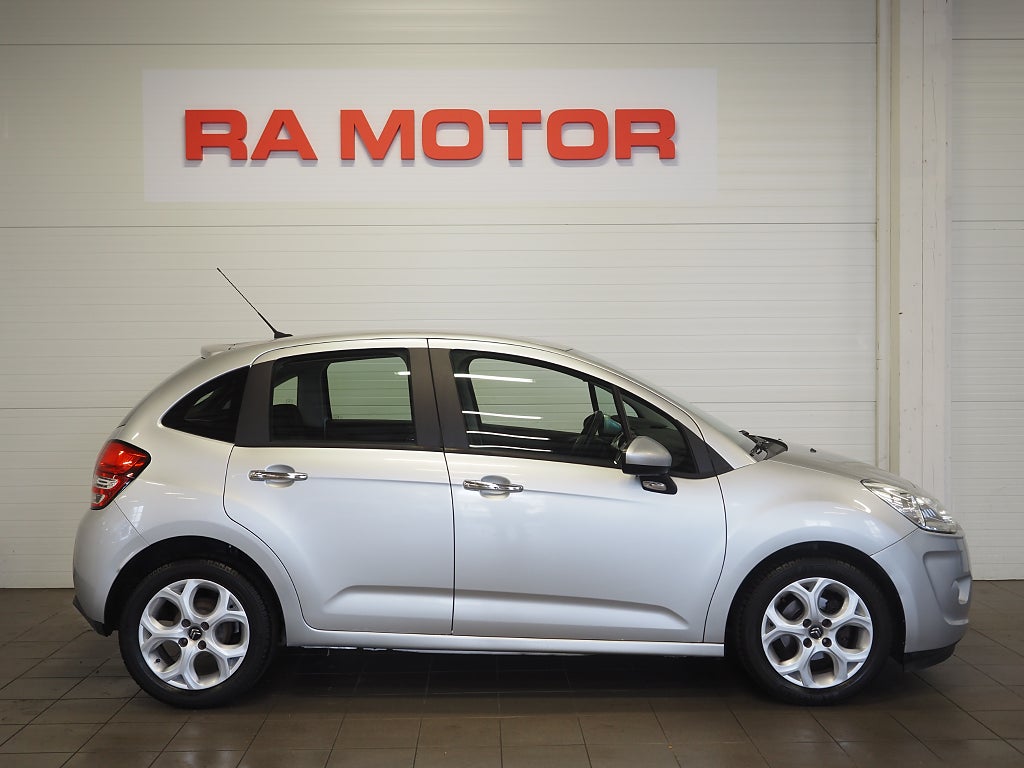 Citroën C3 1.2 VTi 82hk Motorvärmare P-Sensorer Kamrem bytt 2013