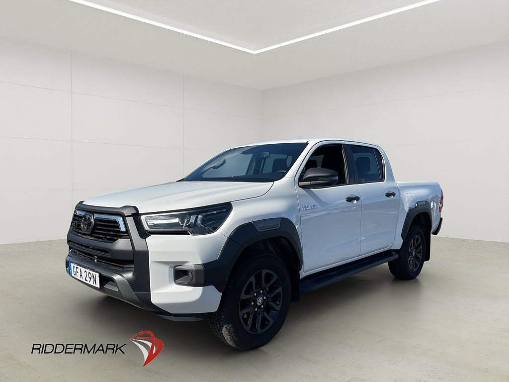 Toyota Hilux Invincible 2.8 4WD M/K-Värmare Drag Diff Moms