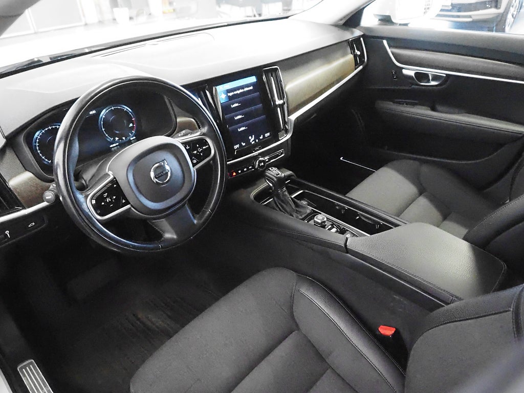 Volvo V90 Cross Country D4 AWD Geartronic Advanced SE II 190hk | Drag 2020