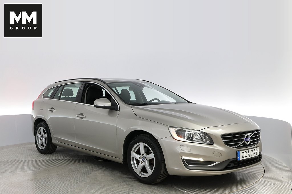 Volvo V60 T3 Momentum/ BT / Rails / Last nät