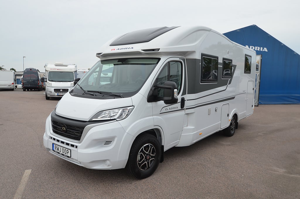 Adria Coral 670 SL (AC,solcell, auto)