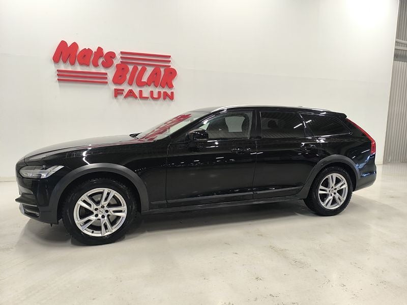 Volvo V90 Cross Country D4 Momentum 4x4 Automat