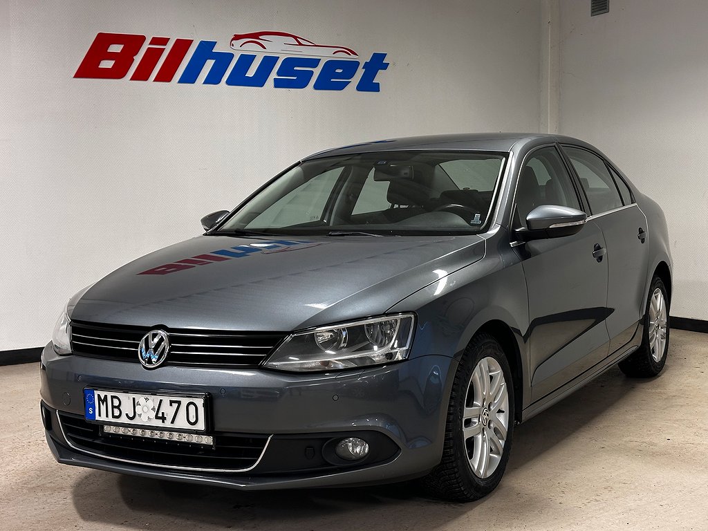 Volkswagen Jetta 1.6 TDI Premium  Automat