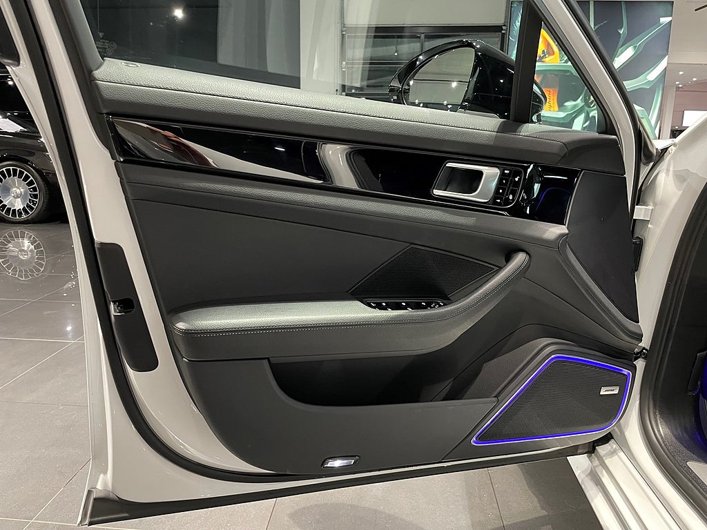 Porsche Panamera 4 Sport Turismo Sport Design Värmare 330 hk - bild 8