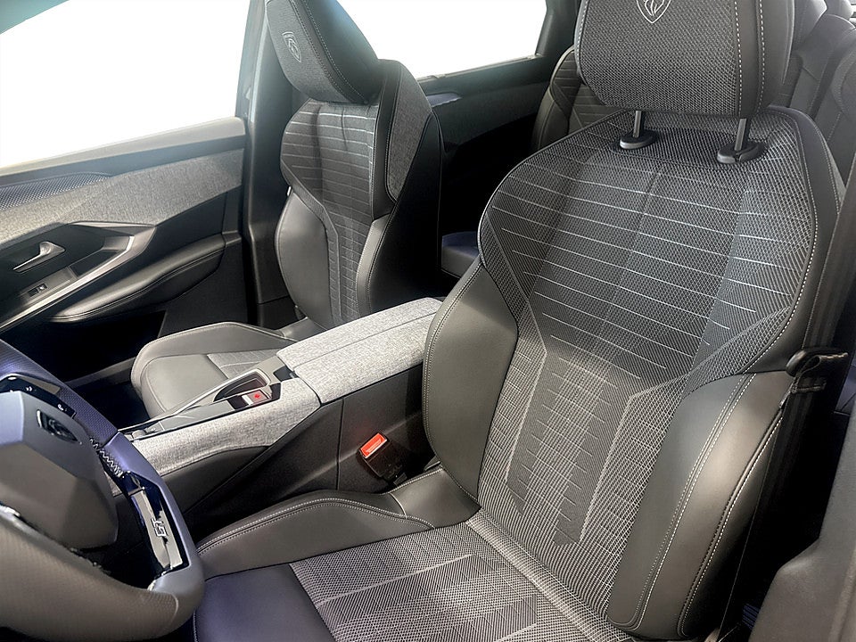 Bild på Peugeot 5008 Allure Hybrid - KAMPANJ! PRIVATLEASA FRÅN 24 MÅN