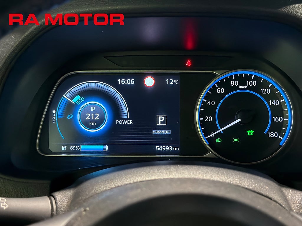 Nissan Leaf 40 kWh 150hk Acenta | Backkamera | Rattvärme | Moms 2023
