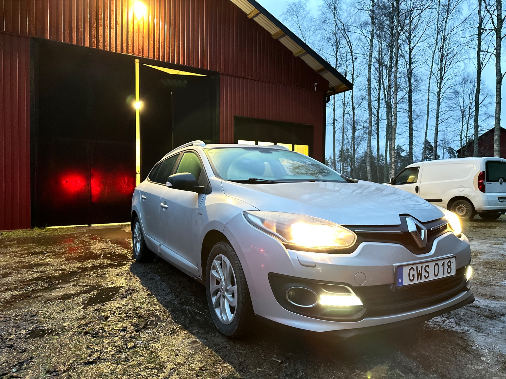 Renault Megane 2015, bild 2/37