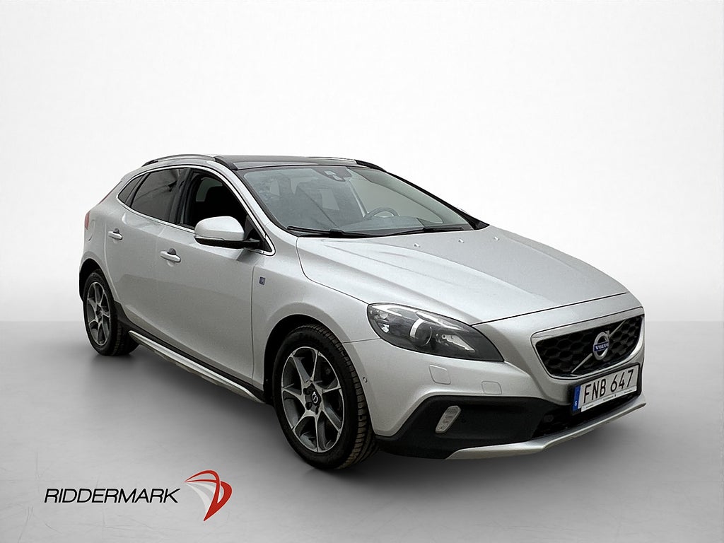 Volvo V40 Cross Country D2 Ocean Race Pano VOC Värmare Skinn