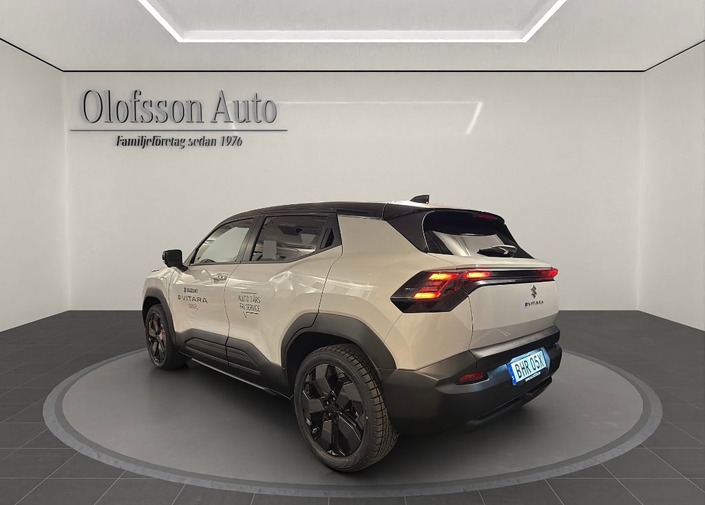 Suzuki e-Vitara Select 426km 3 år fri Service - bild 3