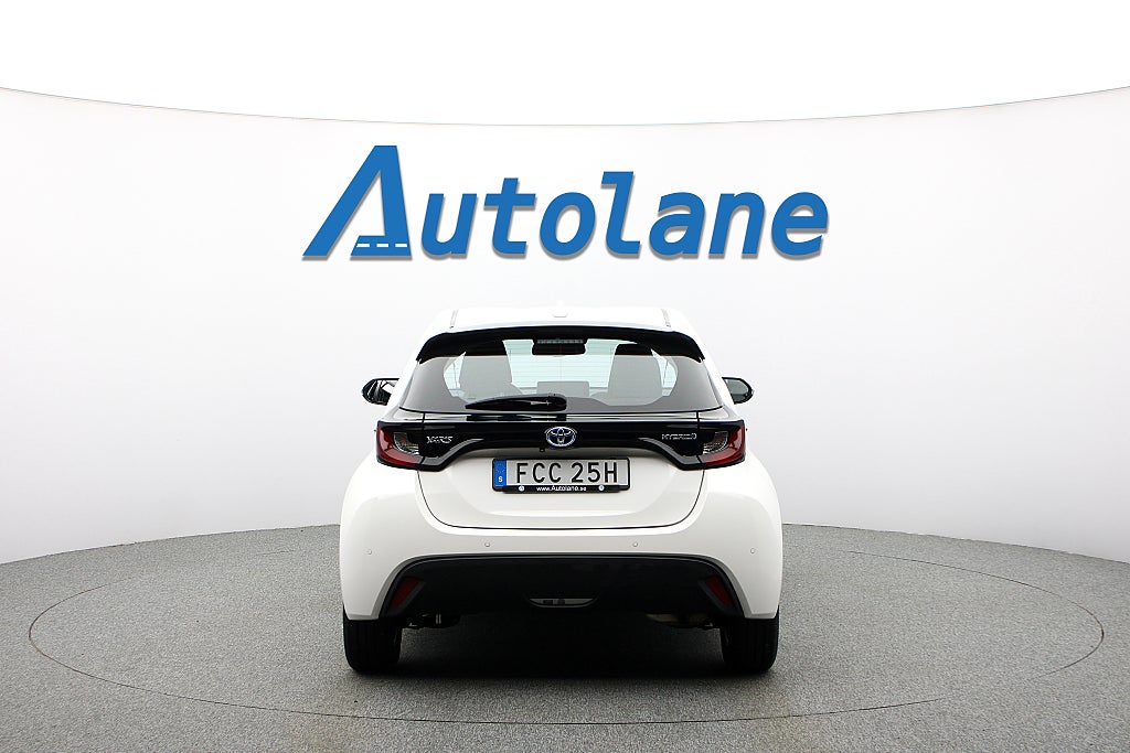 Toyota Yaris Hybrid CVT Active, B-kamera,Sensorer,Farthållare, 116hk
