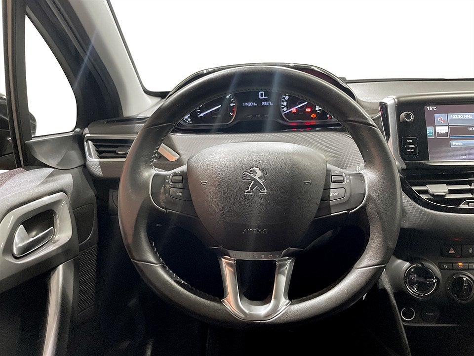Bild på Peugeot 2008 Active 1.2 PT 82hk - FARTHÅLLARE,P-SENSOR BAK