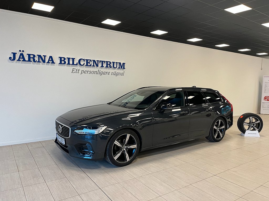 Volvo V90 T4 R-Design Panorama VOC B-kam Elstol Nyservad 