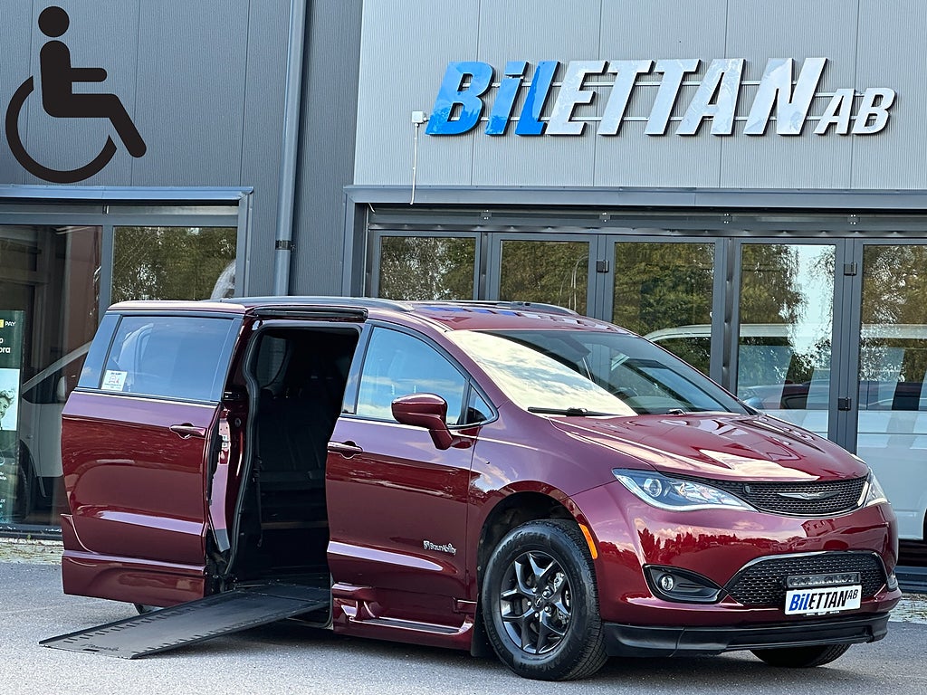 Chrysler Pacifica 3.6 V6 FlexFuel|Handikappanpassad|Ramp