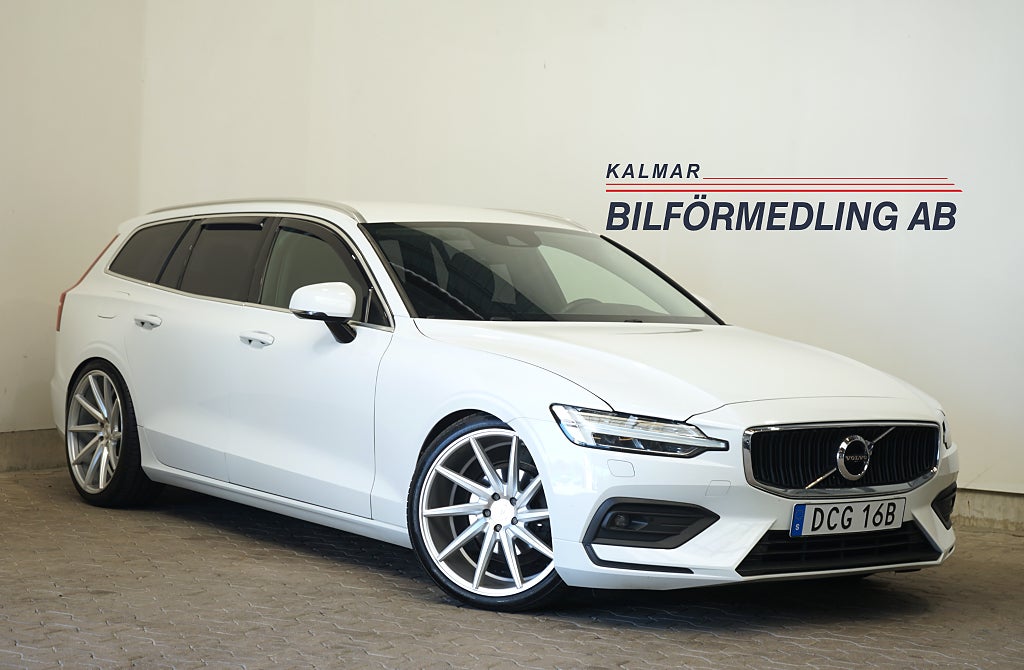Volvo V60 D3 Automat Momentum Carplay Dragkrok B-kamera 150hk