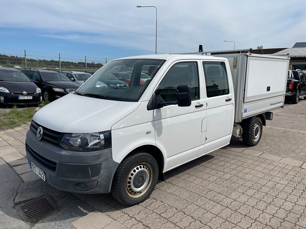 Volkswagen Transporter 2.0TDI AUT 5-SITS FLAKBIL VÄRMARE DRAG