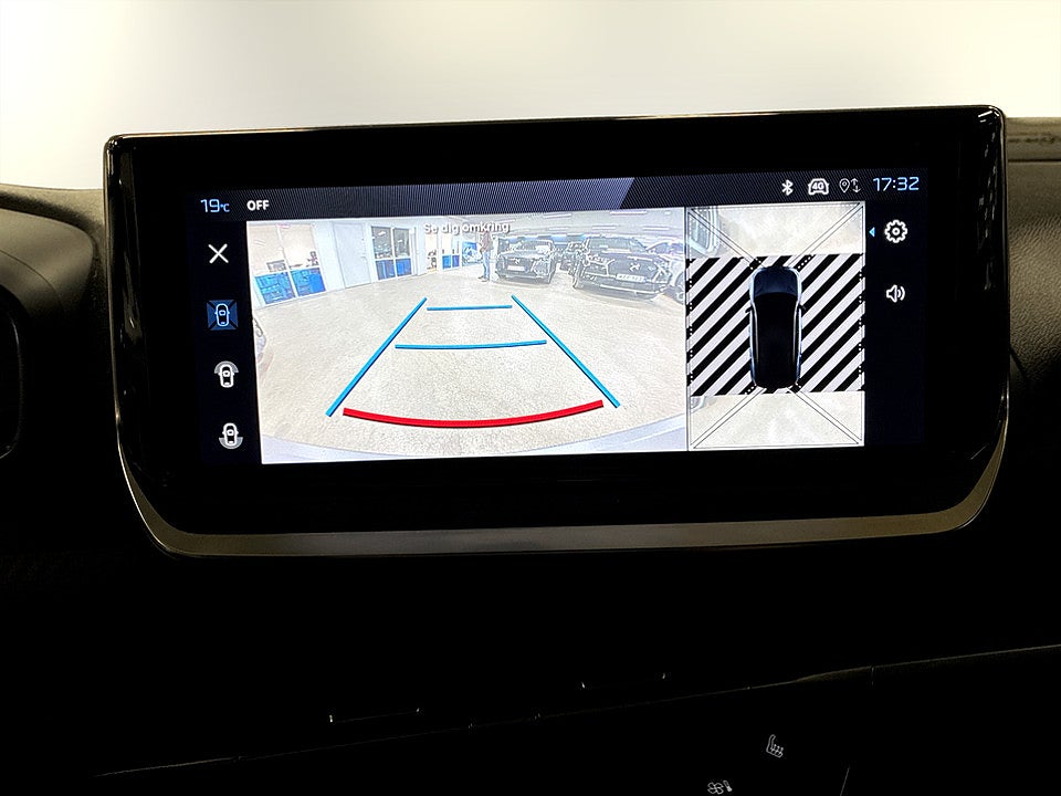 Bild på Peugeot 2008 Allure 1.2 PT 130hk Aut B-KAMERA CARPLAY