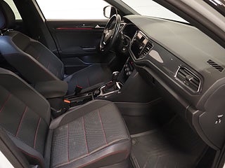 SUV Volkswagen T-Roc 12 av 22