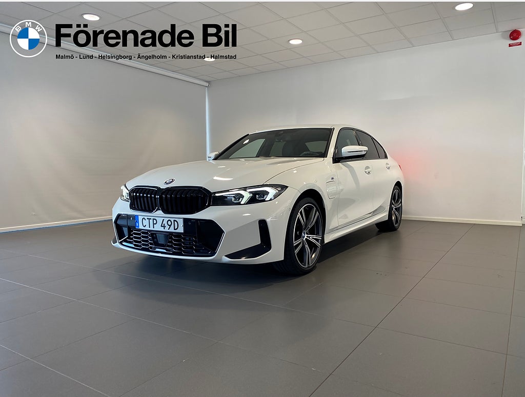 BMW 330e xDrive Sedan M-sportpaket HiFi-högtalarsystem Drag 