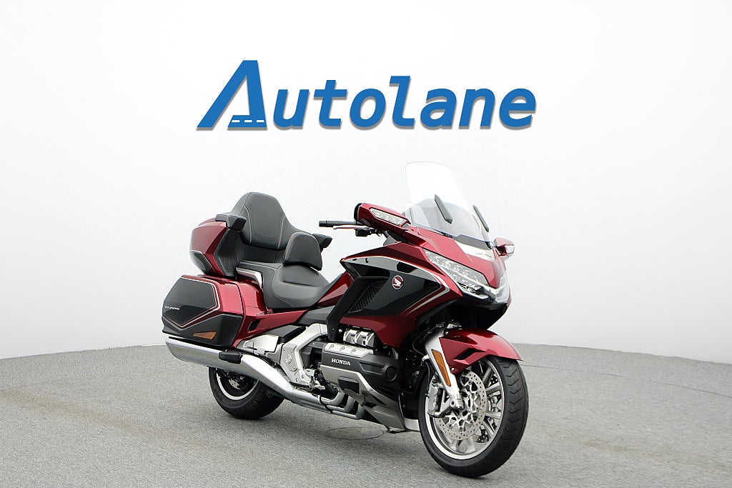 Honda GL1800DA Gold Wing DCT *Endast 1502mil! Rikligt utrustad