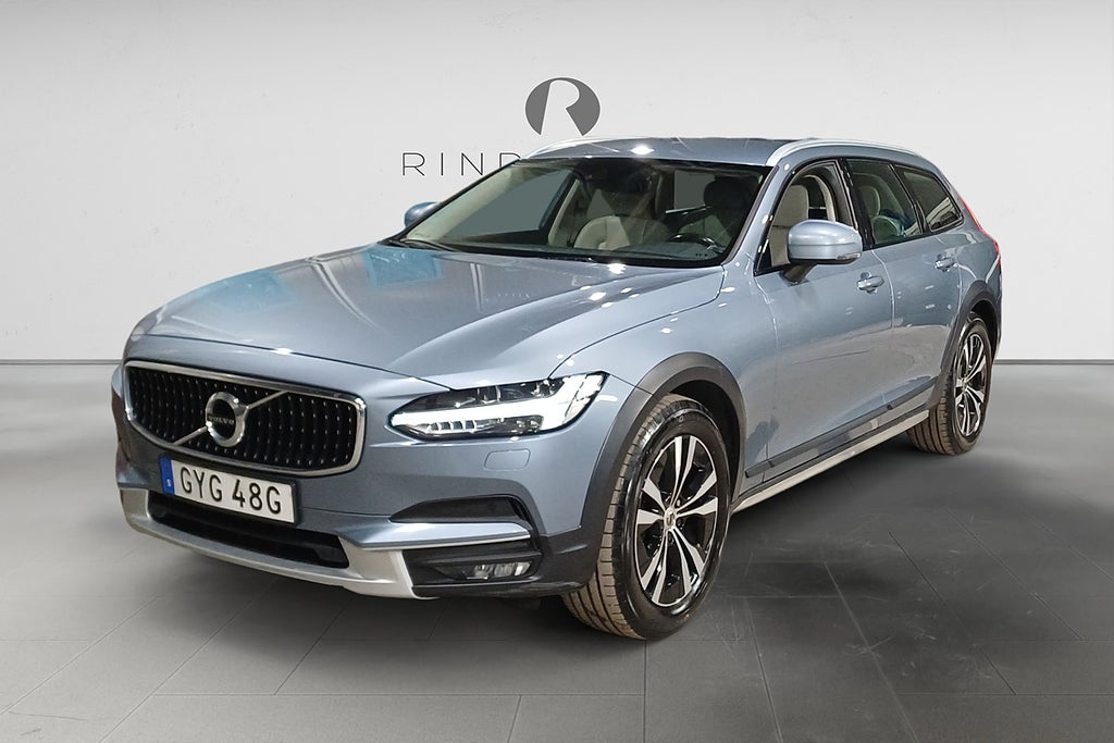 Volvo V90 Cross Country D4 190 HK AUT AWD MOMENTUM 1ÄGARE DRAG VOC SKINN 18"