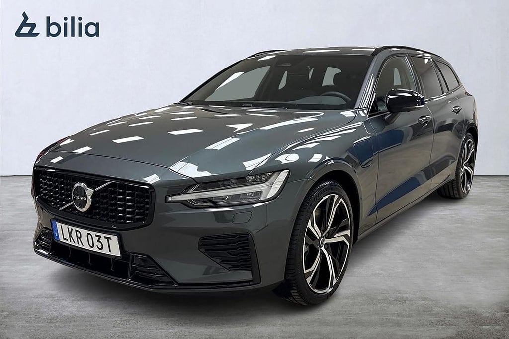 Volvo V60 T6 Plus Dark Nordic Edition HK Panorama 19\" 360 kamera Akustikr