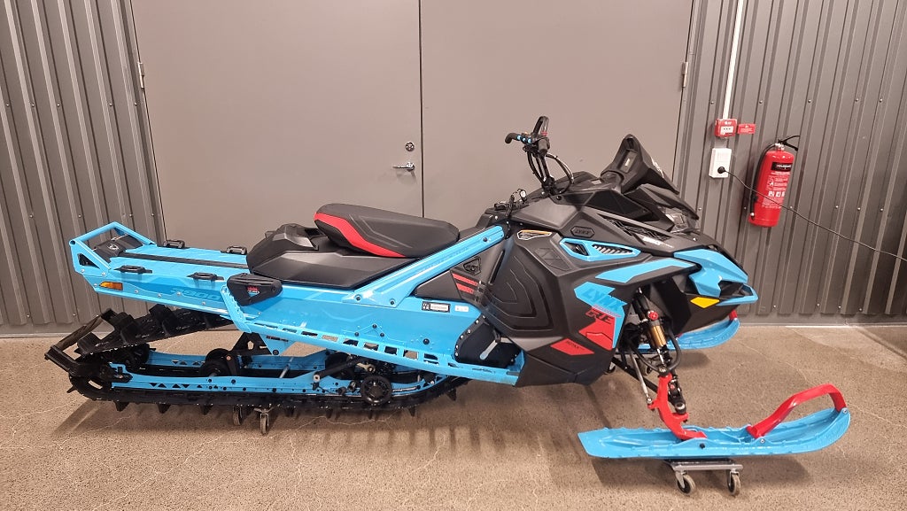 Lynx Boondocker 850 RE 3900 