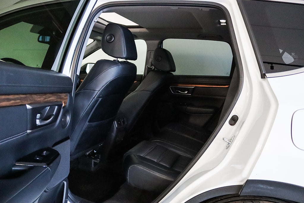 Honda CR-V Hybrid AWD E-CVT Executive Panorama HuD Läder Drag