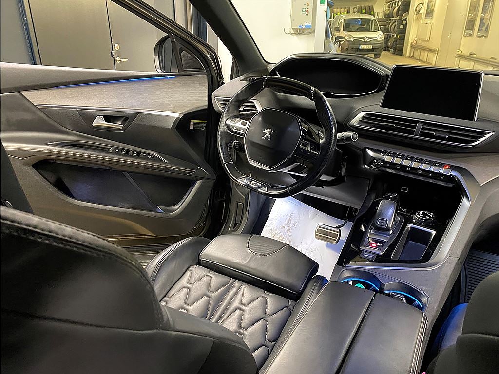 Bild på Peugeot 3008 GT 2.0 BHDi 180hk Aut - PANORAMA, SKINN