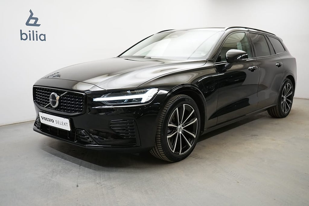 Volvo V60 T6 Plus Dark Edition, HarmanKardon PremiumSound, Dragkrok, Navig