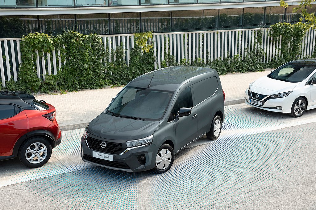 Nissan Townstar AUTOMAT | L2H1 | Loading hatch | N-Connecta 2025