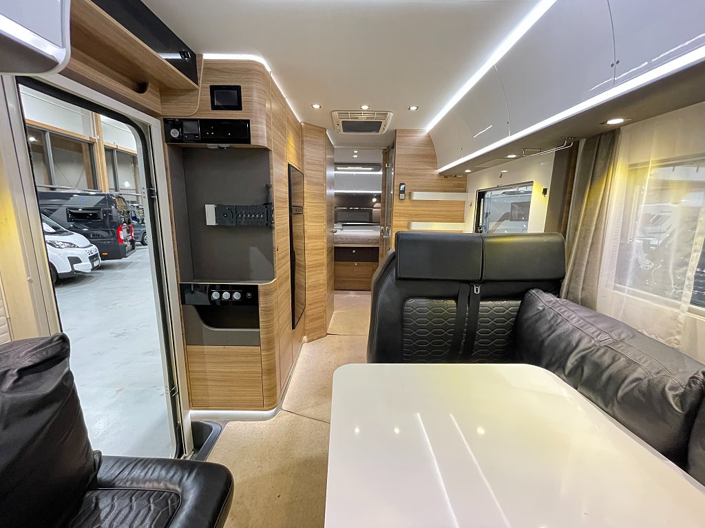 Adria Sonic Supreme 810 SC/Hyd-stöd/AC bodel/Solcell/Drag/Automat180hk - Adria