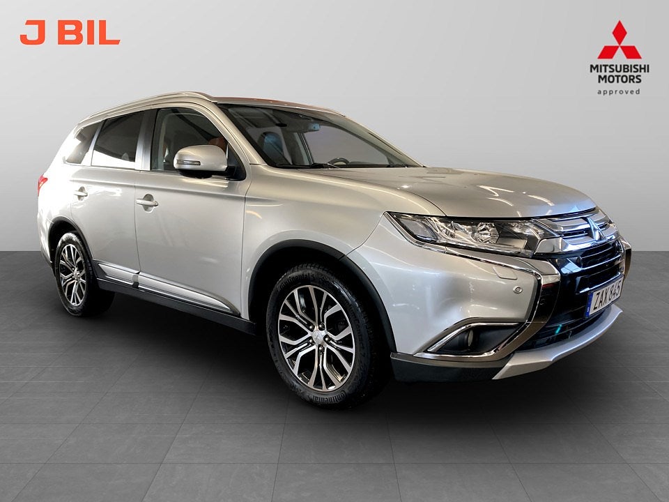 Bild på Mitsubishi Outlander Business 2.0 150hk Aut 4WD - 7-SITS, B-KAMERA