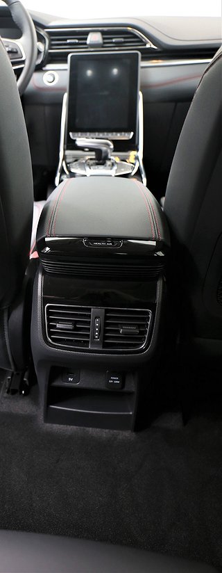 SUV Maxus Euniq 11 av 21