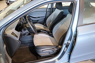 Halvkombi Hyundai i20 9 av 20