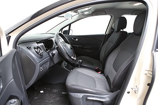 SUV Renault Captur 14 av 16
