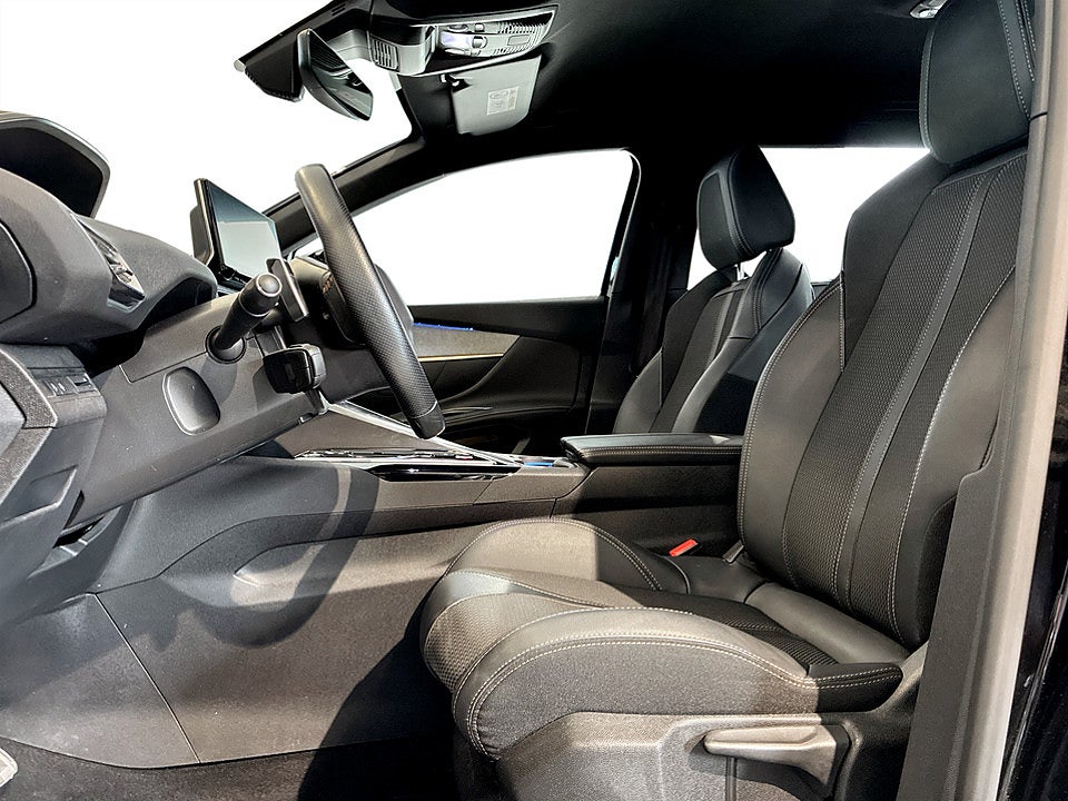 Bild på Peugeot 5008 GT 12 PT 130hk Aut 7-SITS B-KAMERA CARPLAY