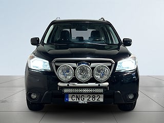 Subaru Forester 2.0 4WD Dragkrok Motorvärmare Kamera Extraljus S/V-hjul – bild 2