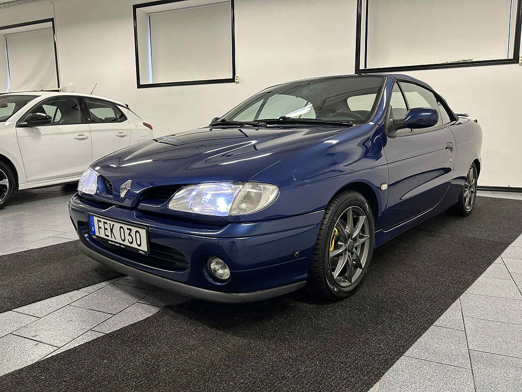 Renault Mégane Cabriolet 1.6 e 90 hk NYBES ua TOPPSKICK 9500 mil