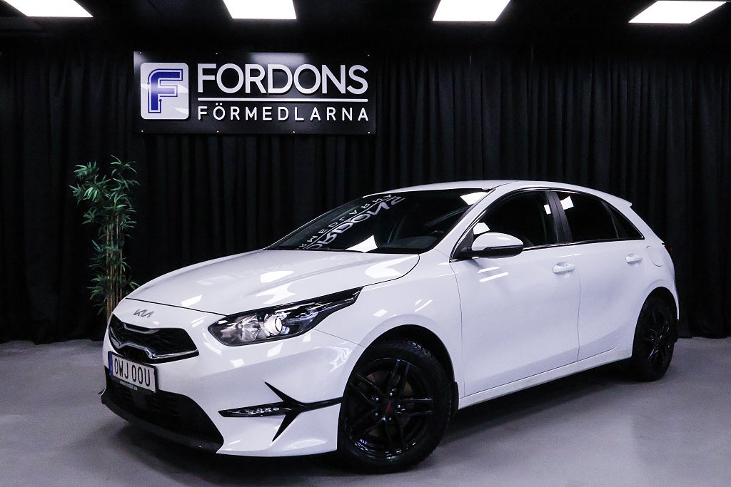 Kia Ceed 1.5 T-GDI DCT / Aut / Advance Plus / Navi / Backkamera