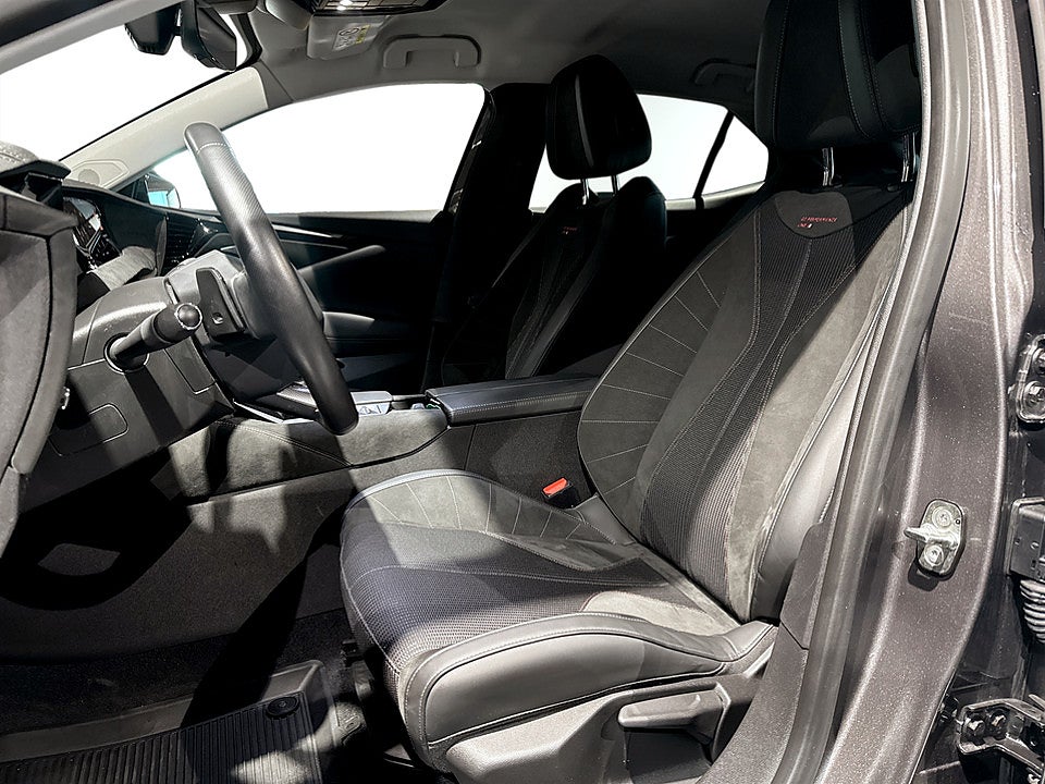 Bild på DS 4 E-Tense P.Line+ 225hk Aut INK. TRYGGHETSPAKET