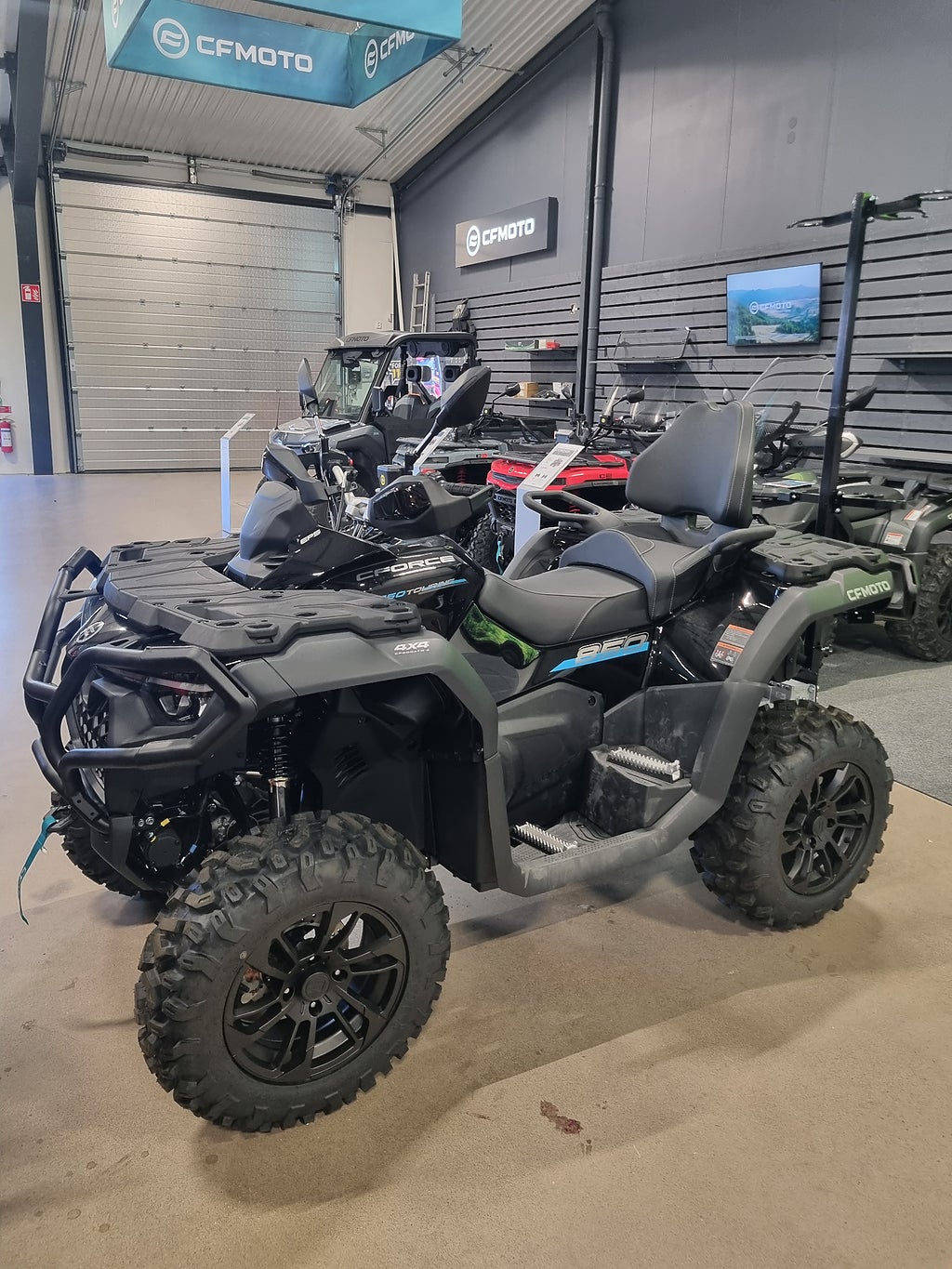 CFMOTO 850 Touring Black Edition