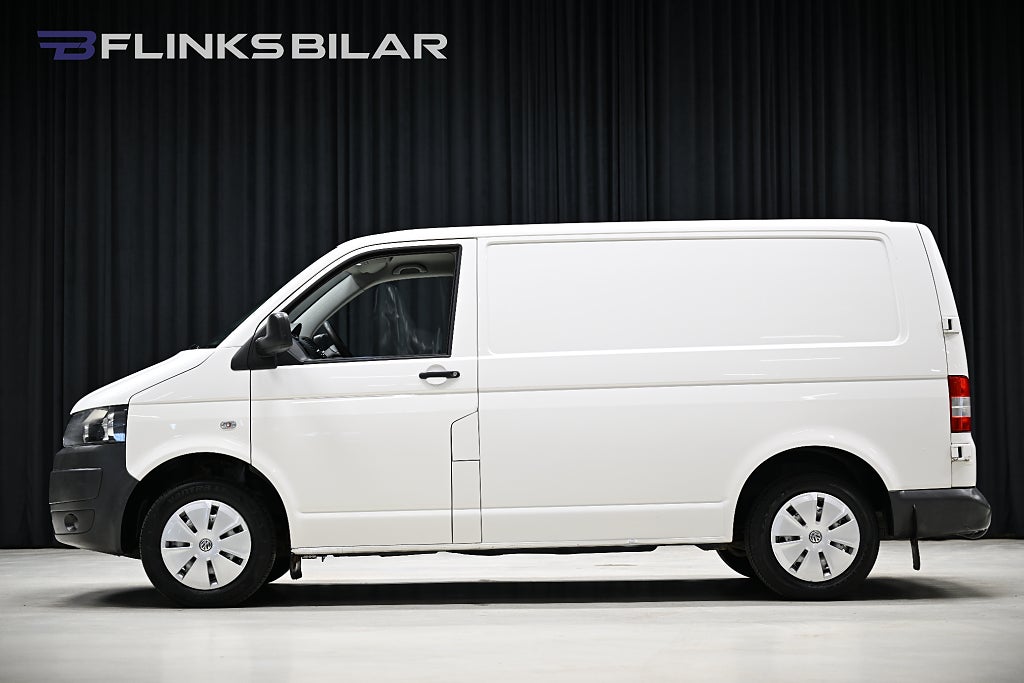 Volkswagen Transporter 2.0 TDI 102HK Dragkrok|Nyservad|NyKamrem