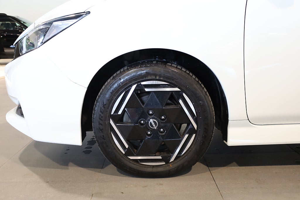 Nissan Leaf 40 kWh Acenta Kamera Navi Leasbar Rattvärme Carplay 2022