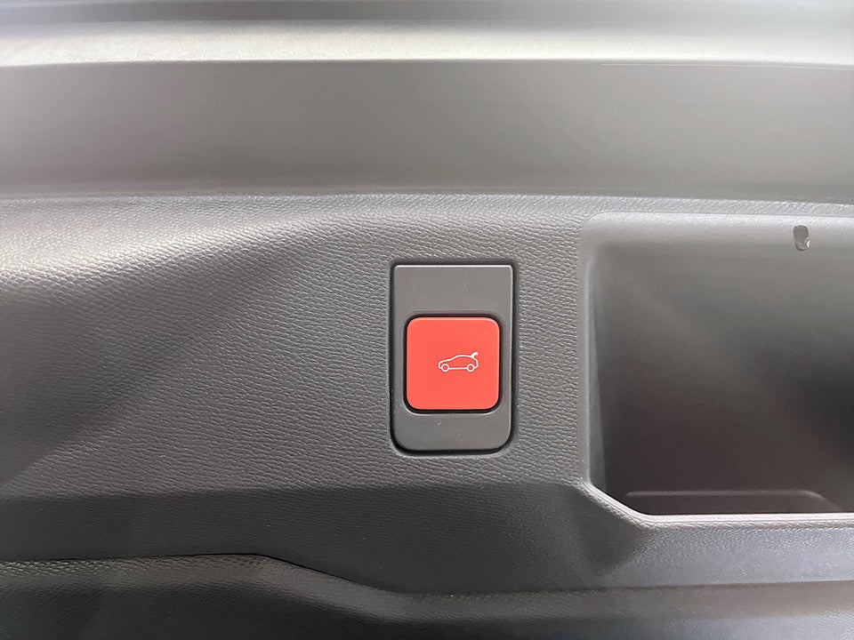 Bild på Peugeot 5008 GT Hybrid 145hk Aut 7-SITS B-KAMERA CARPLAY