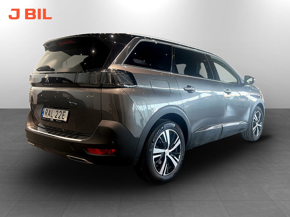 Bild på Peugeot 5008 GT 1.2 PT 130hk Aut 7-SITS B-KAMERA CARPLAY
