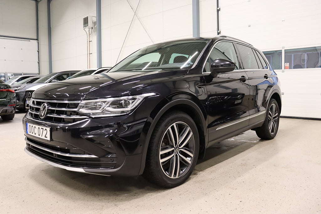 Volkswagen Tiguan eHybrid 1.4 TSI Cockpit  Drag B-Kamera Massage 245hk
