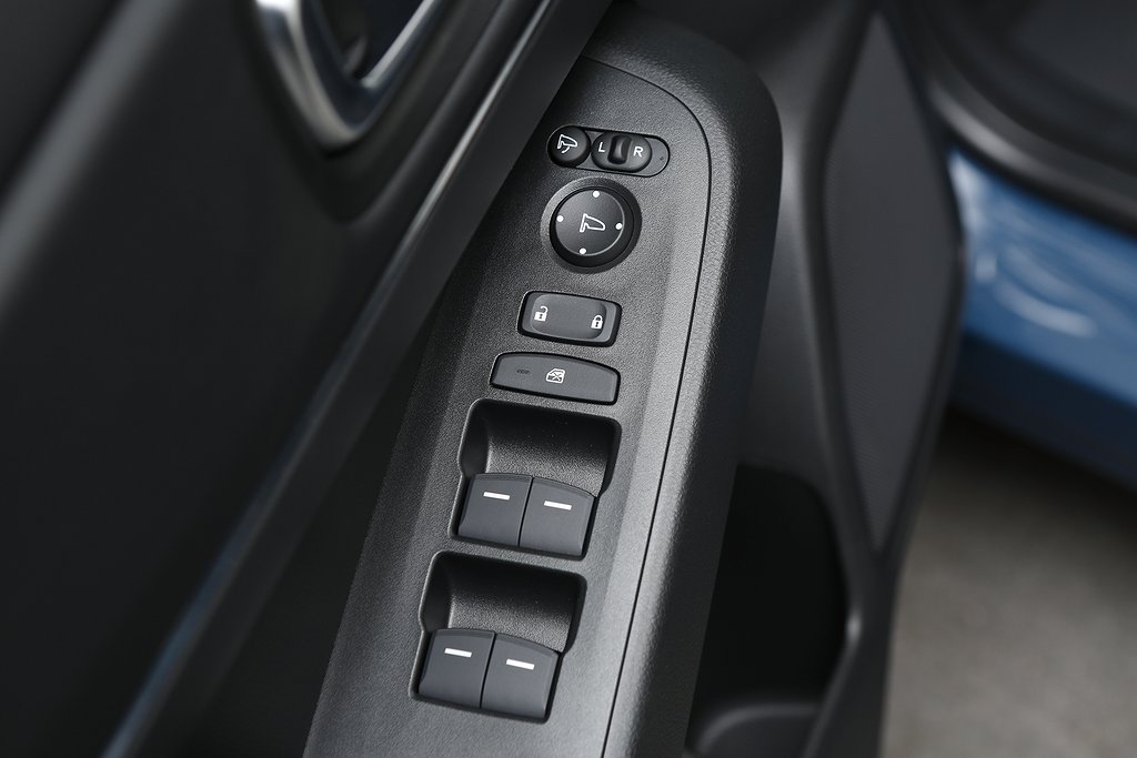 Honda HR-V FullHybrid Advance i LAGER | 5 År Service&Garanti 2025